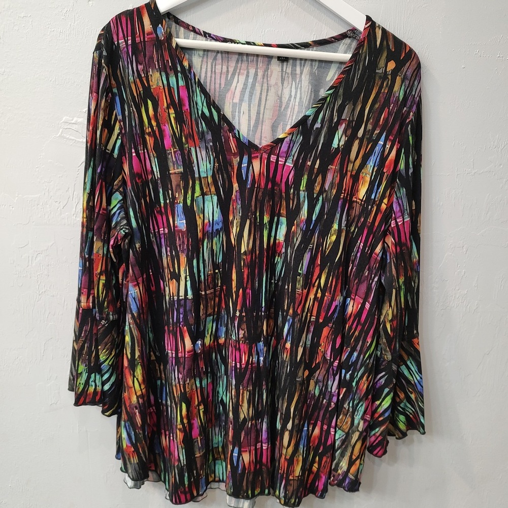 Snoskins Mosaic Ribbon Topsz  XXL Multi Color Art To Wear 3/4 Sleeve V-Neck Base